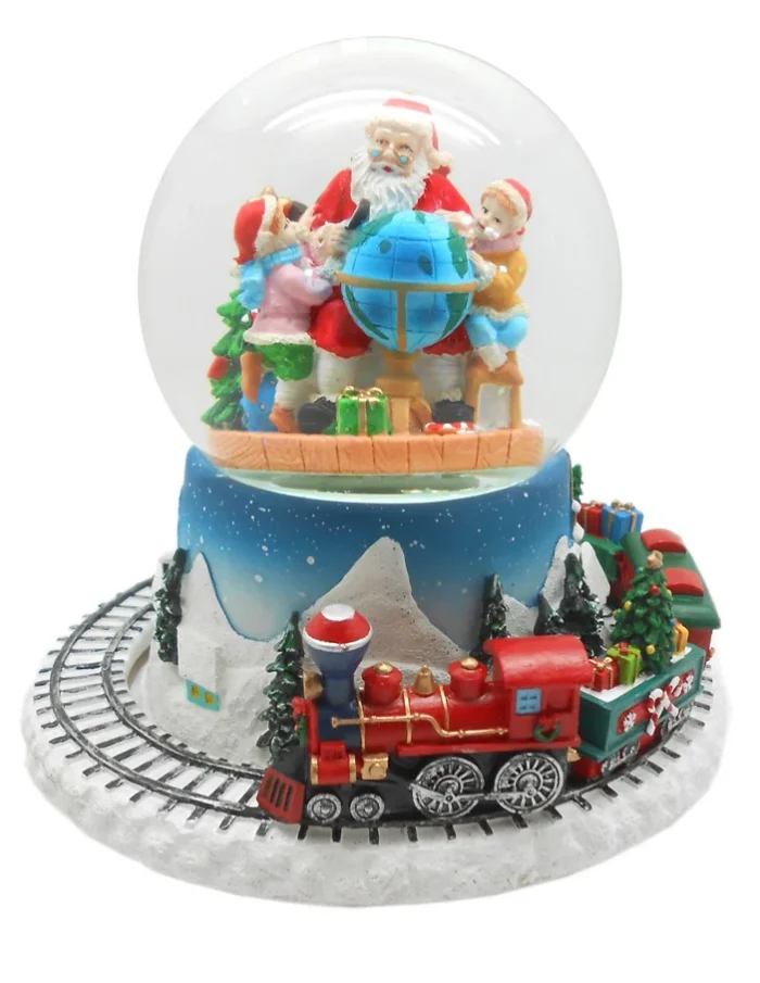 Snowglobe with revolving Train